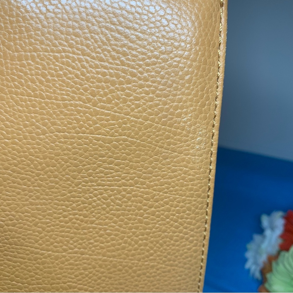 Burberry Tan Leather Tote Bag - Picture 9 of 16